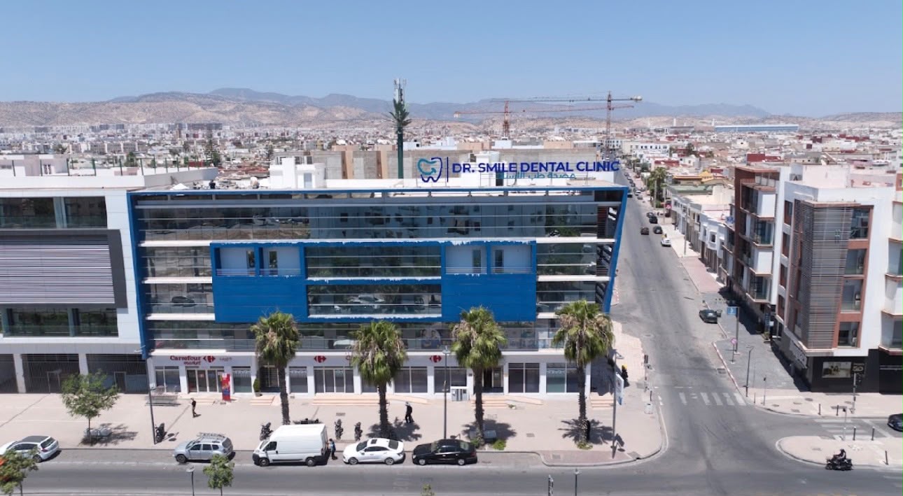 Vue extérieure de Dr. Smile Dental Clinic à Cité Dakhla, Agadir